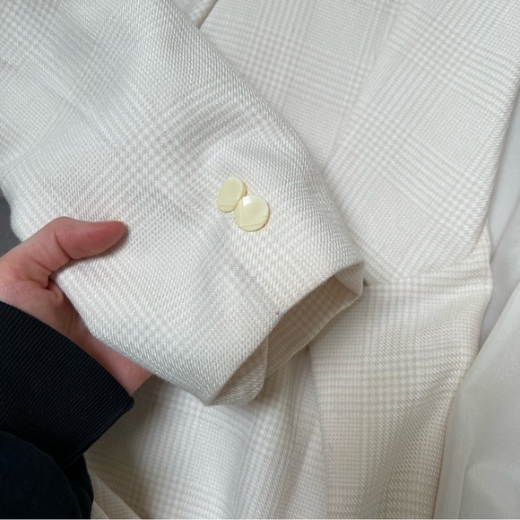 Vintage Cream Tailored Blazer - Picture 15 of 15